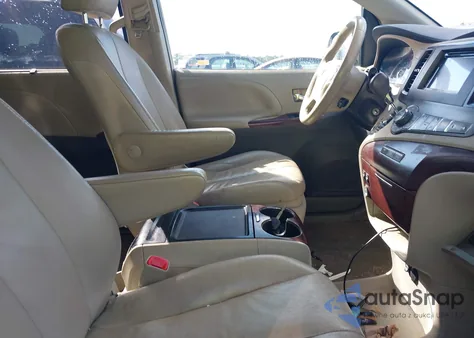 2012 Toyota Sienna Xle V6 8 Passenger из США, поврежденный, VIN 5TDYK3DCXCS234828